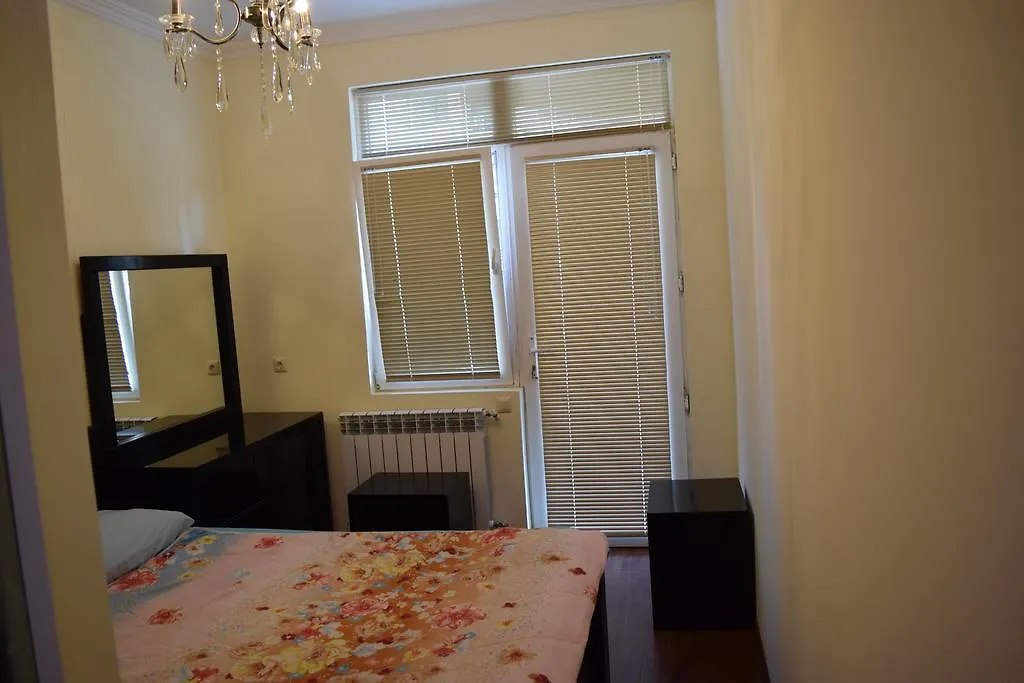 Chemi Saxli Apartment Батуми