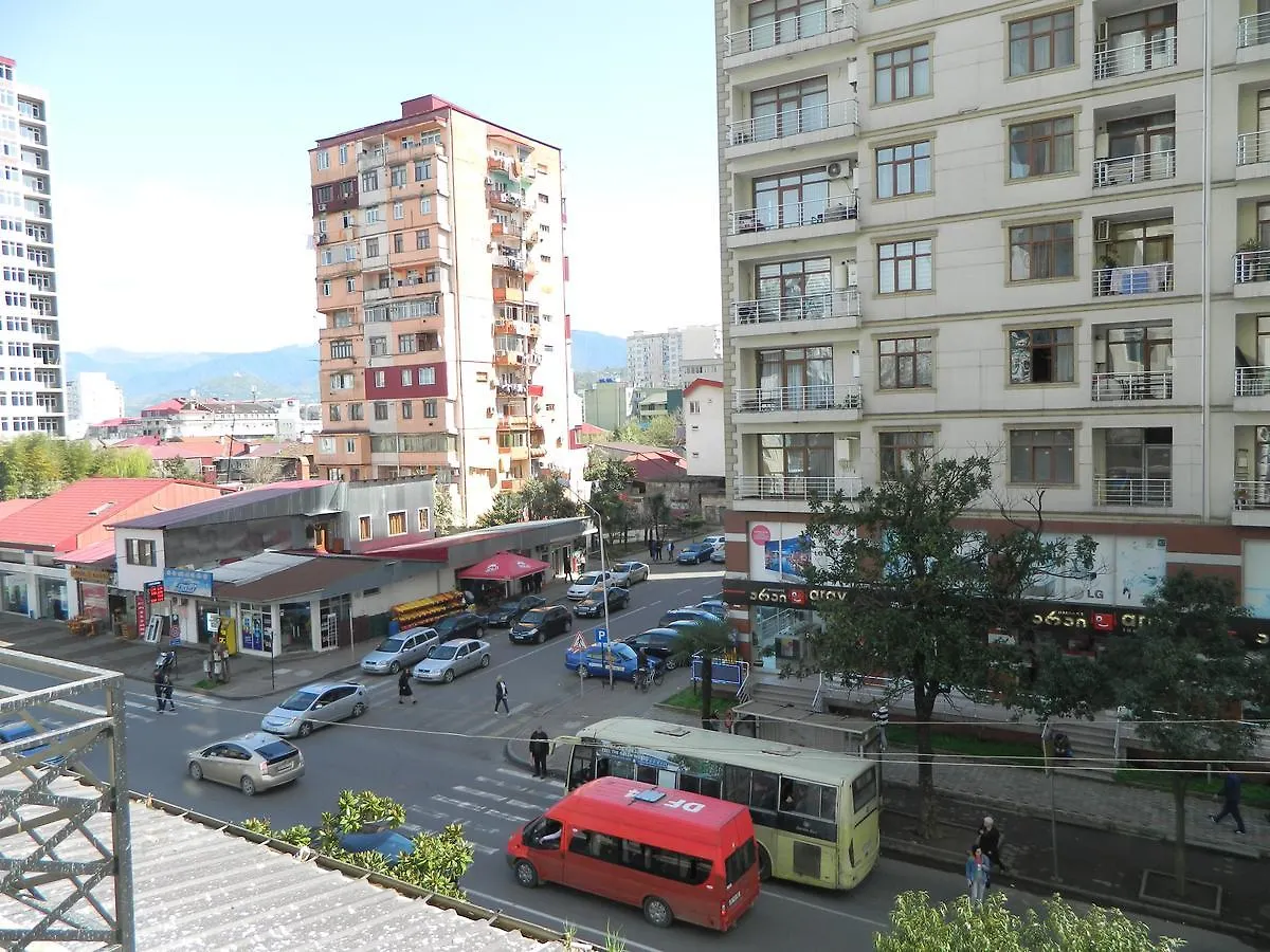 Chemi Saxli Apartment Batoemi