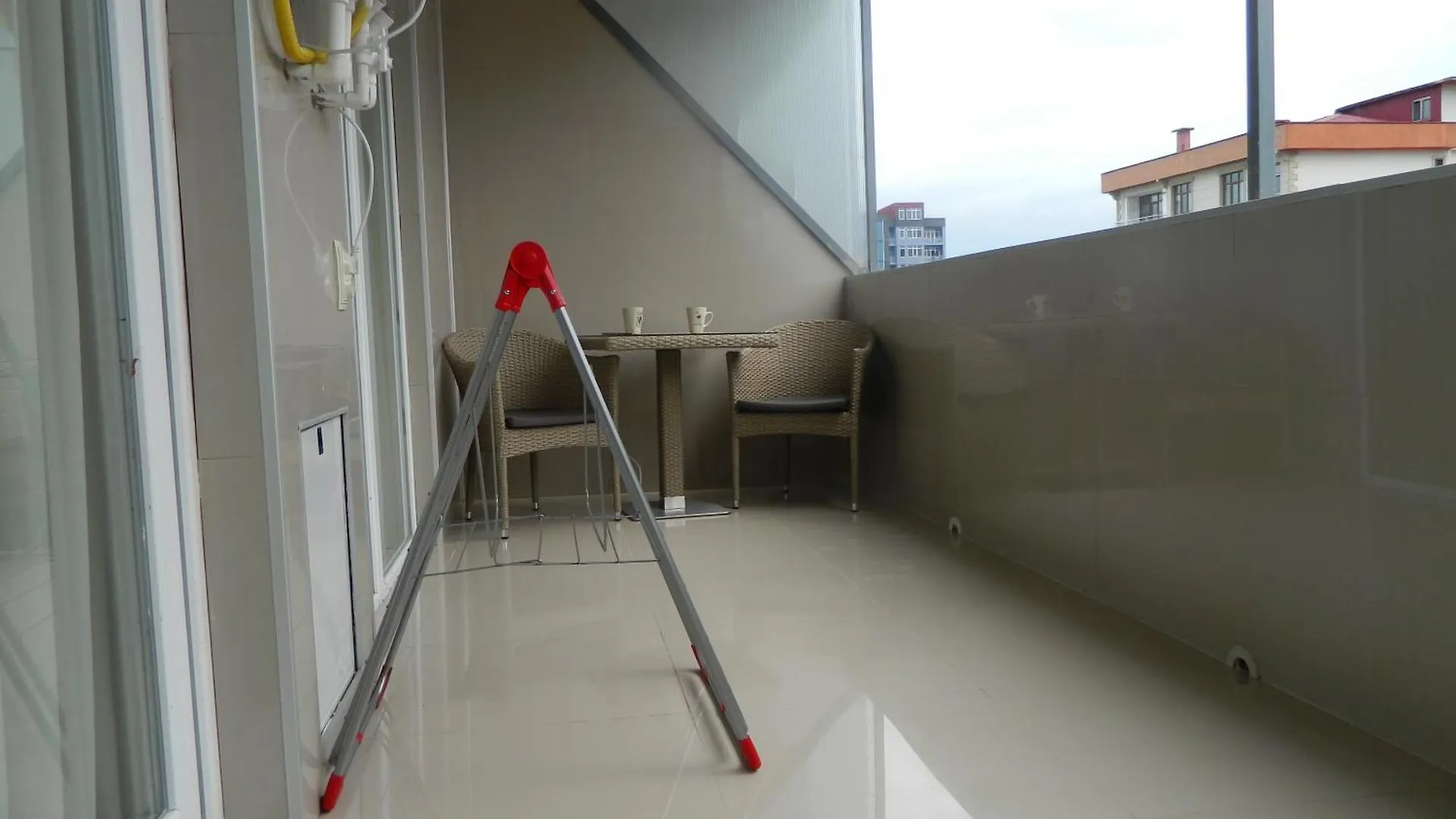 Chemi Saxli Apartment Batoemi Georgië